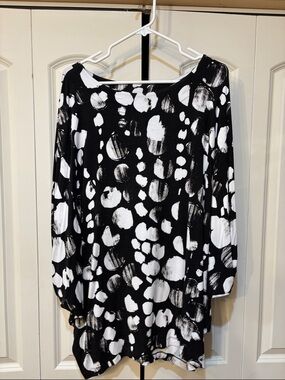 *** Bryn Walker black/white size small viscose blend Wilder tunic